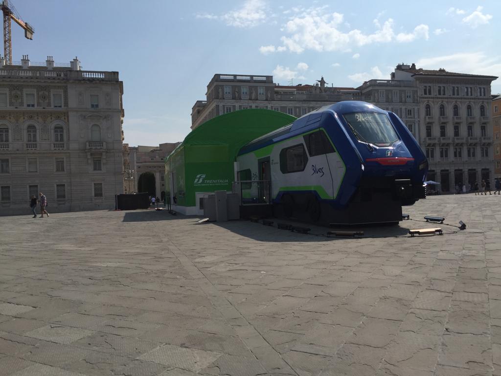 blues piazza unità d'italia trieste